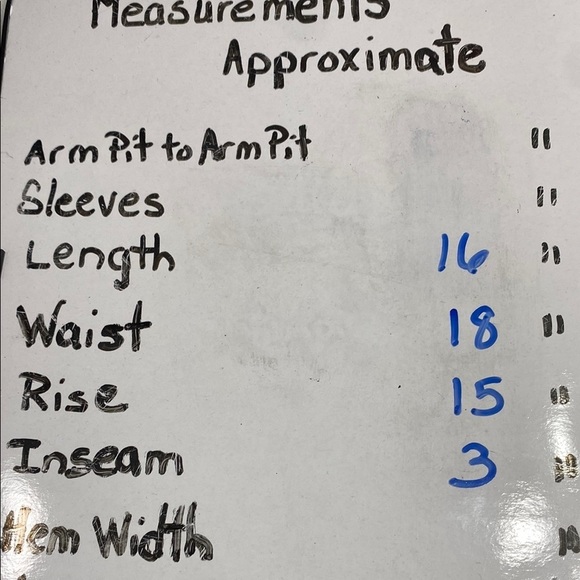 Hello Kitty Forever 21 White Fuzzy Shorts SZ 3X EUC cute comfy PJ - Picture 6 of 6